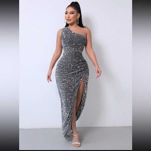 Sparkly dress - Picture 5 of 6